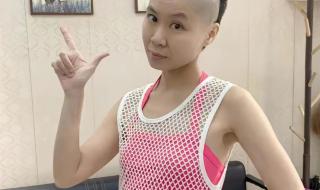 网红安琪儿海底捞就餐