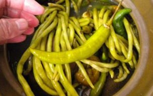王刚酸豆角的腌制方法 酸豆角怎样腌制才好吃